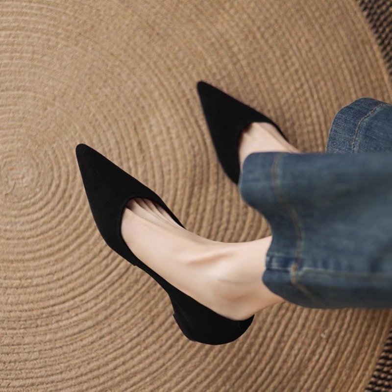 Womens Heels - รองเท้าส้นแบนแบบสวม หัวแหลม หนังกลับ พื้นนุ่ม ปากตื้น สไตล์ลำลอง