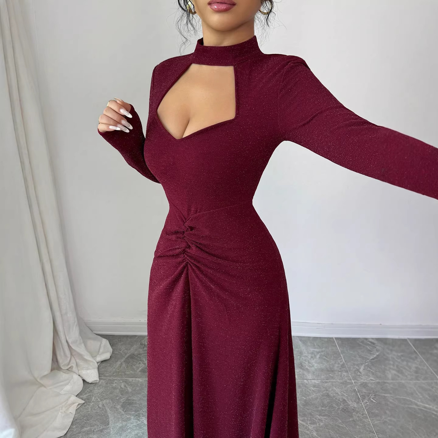 เดรสทรงเข้ารูปสีพื้นแบบมีจีบ ร - Midi Dress บทวิจารณ์และราคา